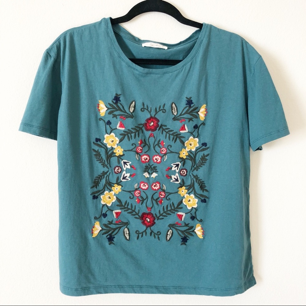 Les Amis / teal boho floral embroidered tee